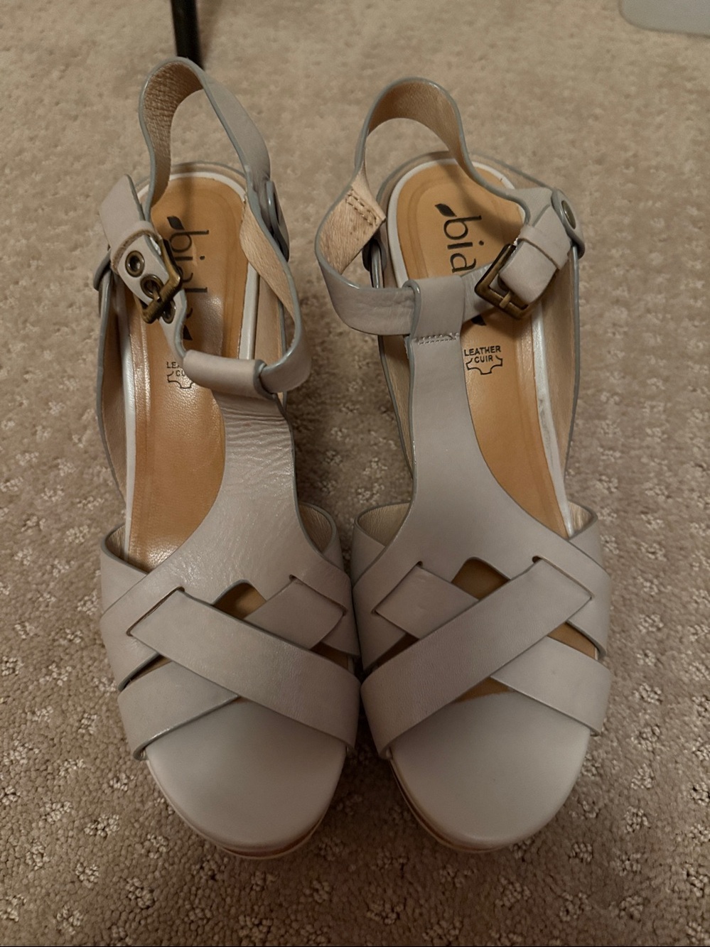 BIALA LEATHER BUCKLE WOMENS SHOES SANDALS WEDGE HEEL Gray Taupe 39 Leather